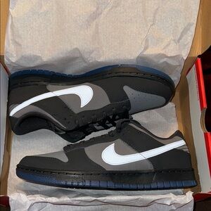 BRAND NEW Nike‎ Dunk Low Anthracite